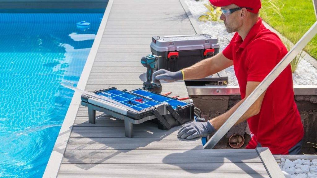 Professional Pool Cleaning Services